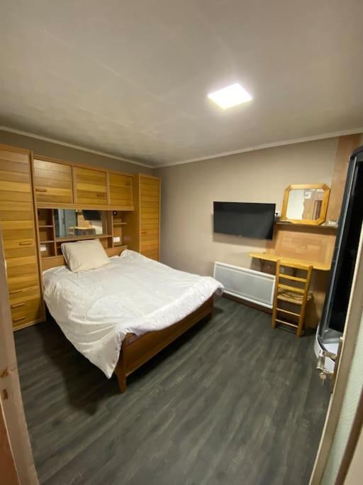 Studio St Florentin 2 Сен-Флорентен Экстерьер фото